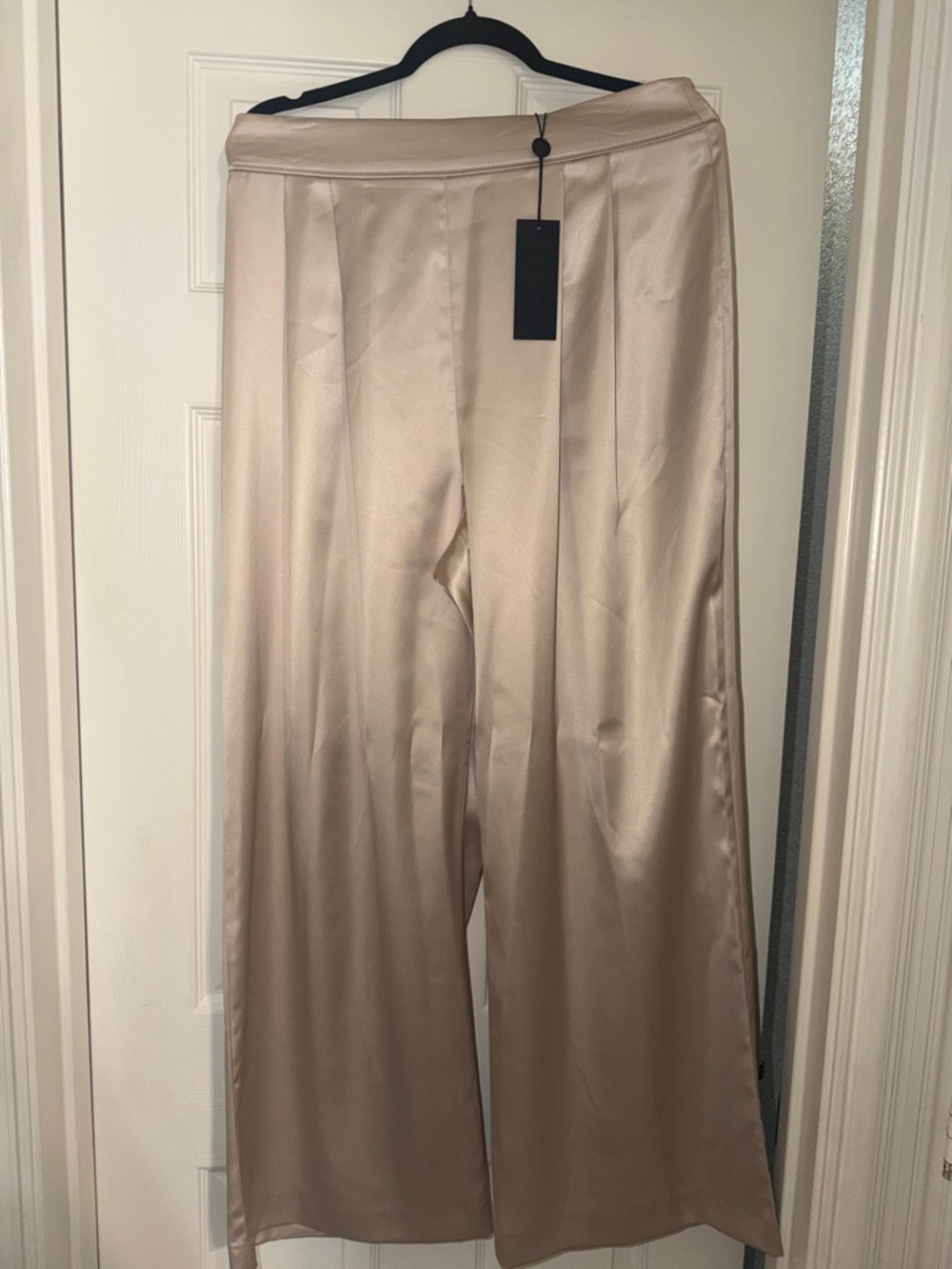 Gianni Bini Cream Satin-Look Wide Leg Pants